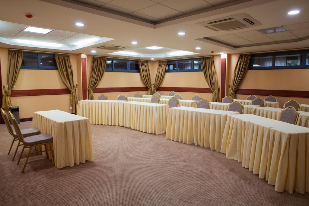 Grand Legacy Hotel Kigali Eksteriør bilde