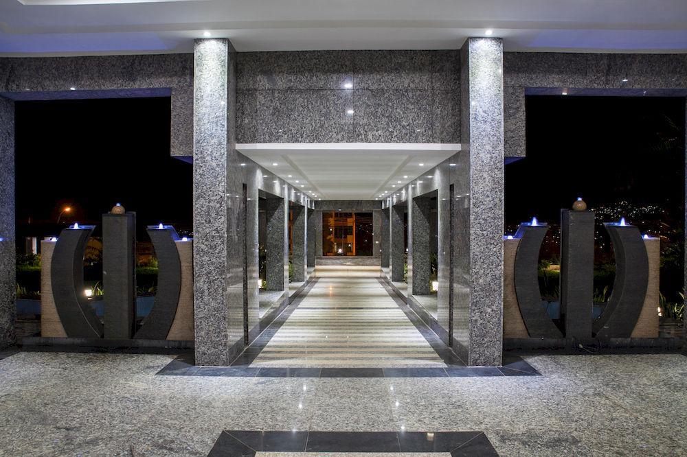 Grand Legacy Hotel Kigali Eksteriør bilde