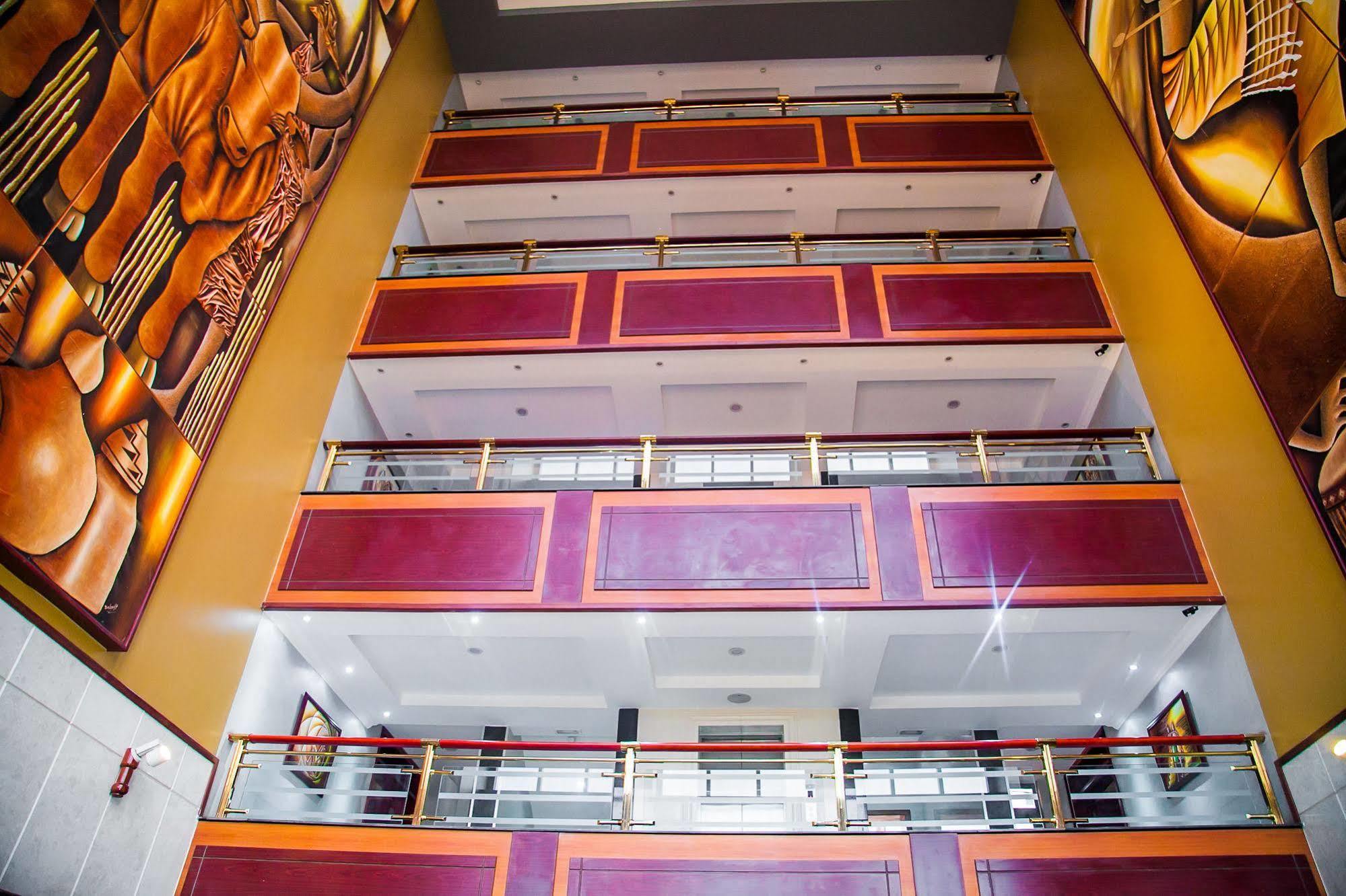 Grand Legacy Hotel Kigali Eksteriør bilde